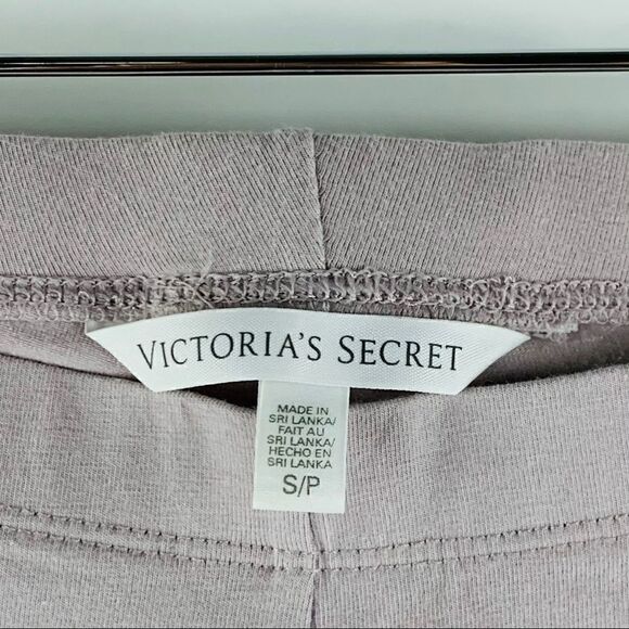 Victoria’s Secret Open Knit Detailing Leggings - Picture 5 of 6